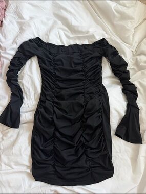 Black Off-Shoulder Ruched Long Sleeve Dress